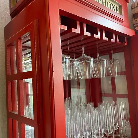 Fitzgeralds - - Sleeps 34 *