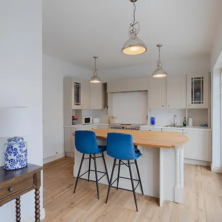 Fitzgeralds - - Sleeps 34 Dom wakacyjny Ballybunion