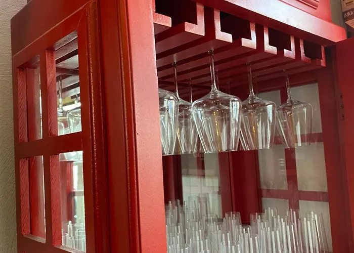 Fitzgeralds - - Sleeps 34 *