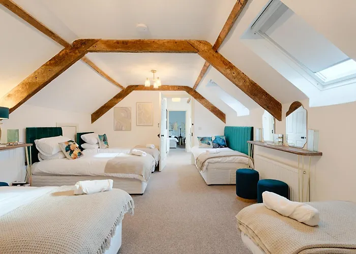 Fitzgeralds - - Sleeps 34 * バリーバニオン