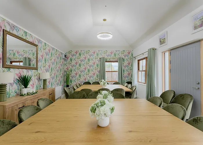 Holiday home Fitzgeralds - - Sleeps 34